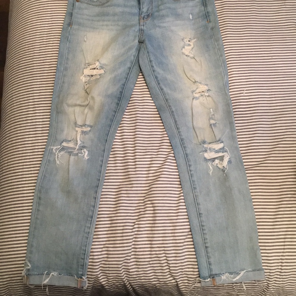 American eagle distressed skinny jeans